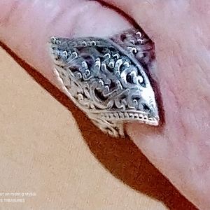 STERLING CURVED FILIGREE ELONGATED RING. SIZE-6. 5